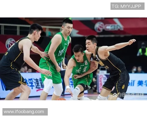 CBA精彩对决回放山东队与深圳队的巅峰对决全程回顾